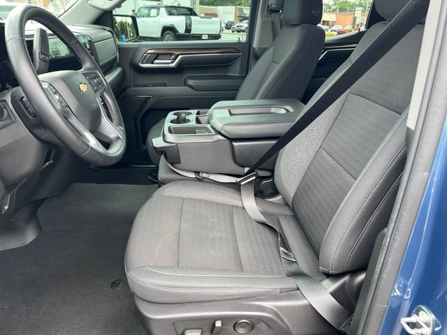 Used 2024 Chevrolet Silverado 1500 LT AWD/4WD image 12