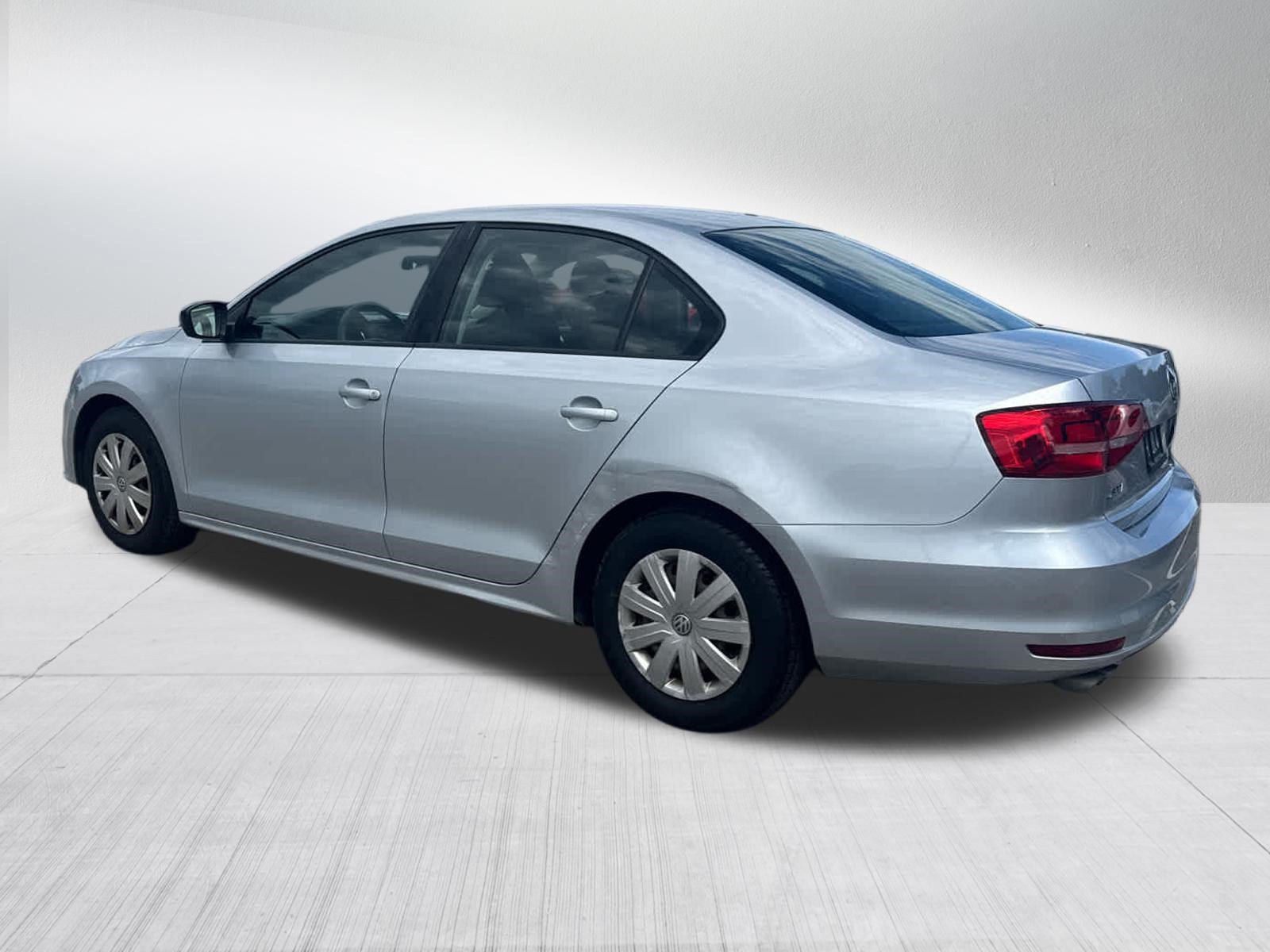 Used 2015 Volkswagen Jetta S FWD image 3