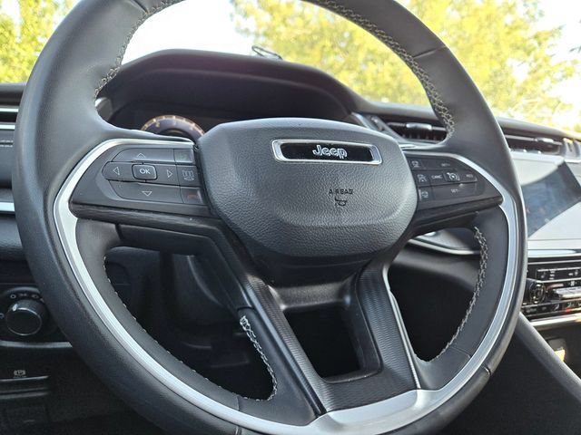 Used 2024 Jeep Grand Cherokee Altitude AWD/4WD image 19