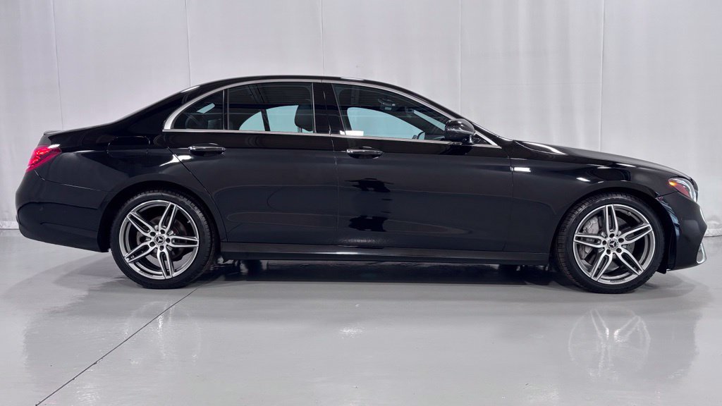 Used 2019 Mercedes-Benz E 300 4MATIC image 5