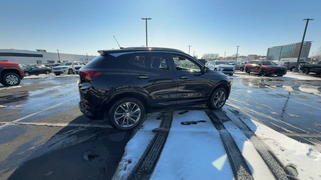 Used 2022 Buick Encore GX Select w/ Sport Touring Package image 8