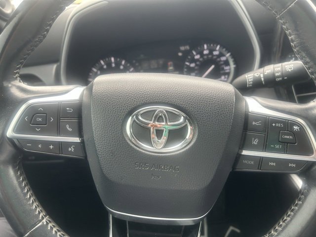 Used 2021 Toyota Highlander XSE image 19
