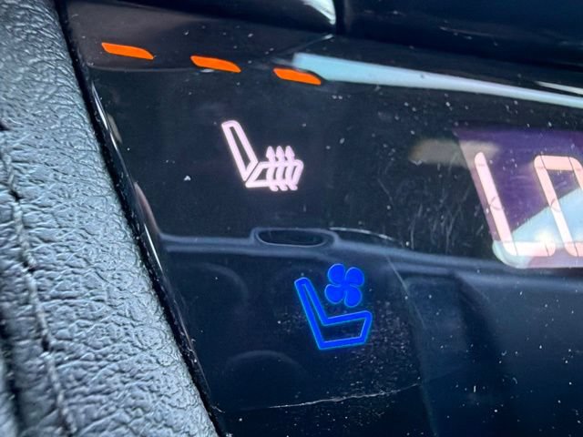 Used 2023 Cadillac XT6 Premium Luxury w/ Technology Package FWD image 45