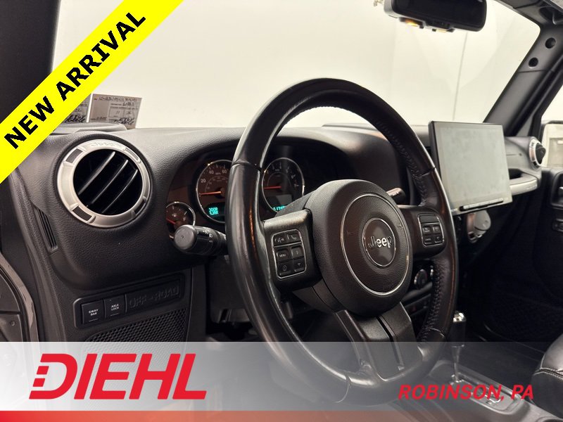 Used 2018 Jeep Wrangler Unlimited Rubicon w/ Connectivity Group image 17