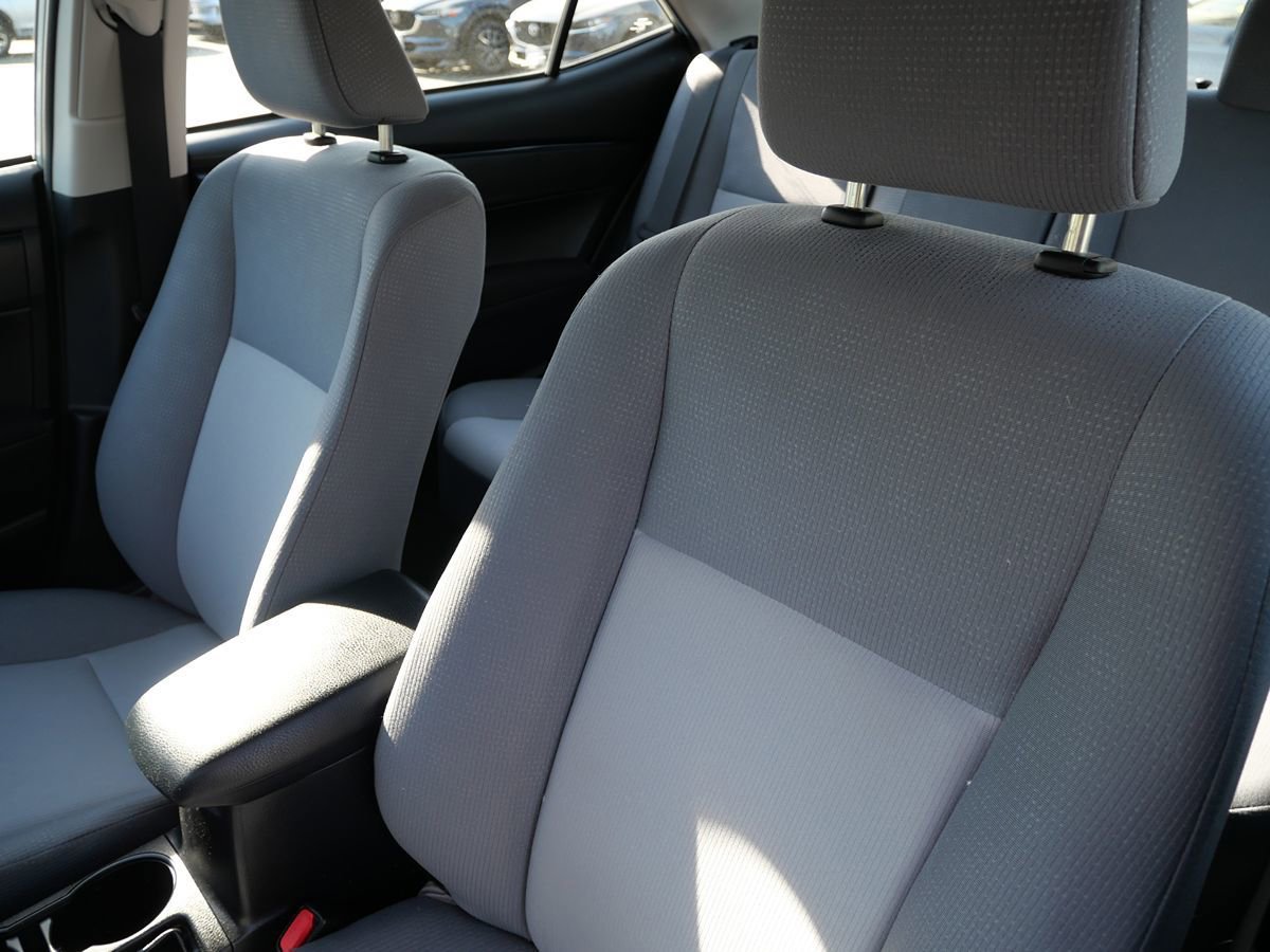 Used 2017 Toyota Corolla L w/ Carpet Mat Package (TMS) FWD image 11