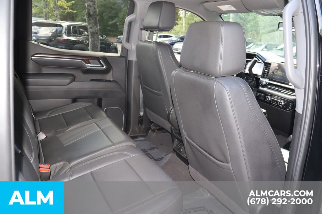 Used 2025 GMC Sierra 1500 SLT RWD image 21