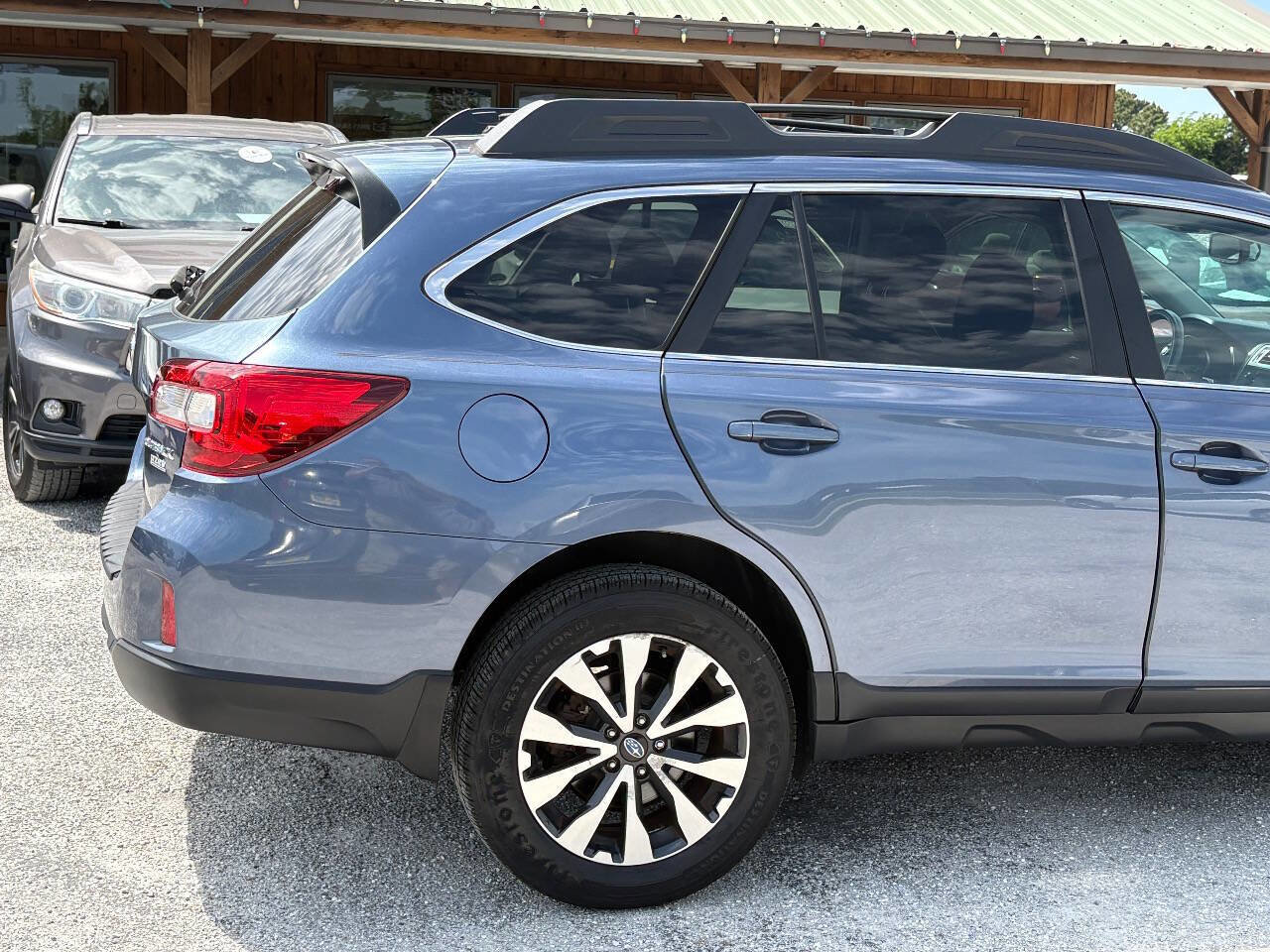 Used 2015 Subaru Outback 2.5i Limited AWD/4WD image 2