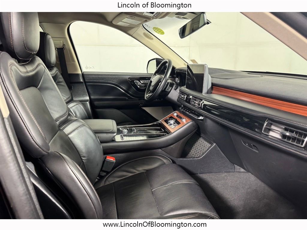 Used 2023 Lincoln Aviator Grand Touring w/ Equipment Group 301A AWD/4WD image 19