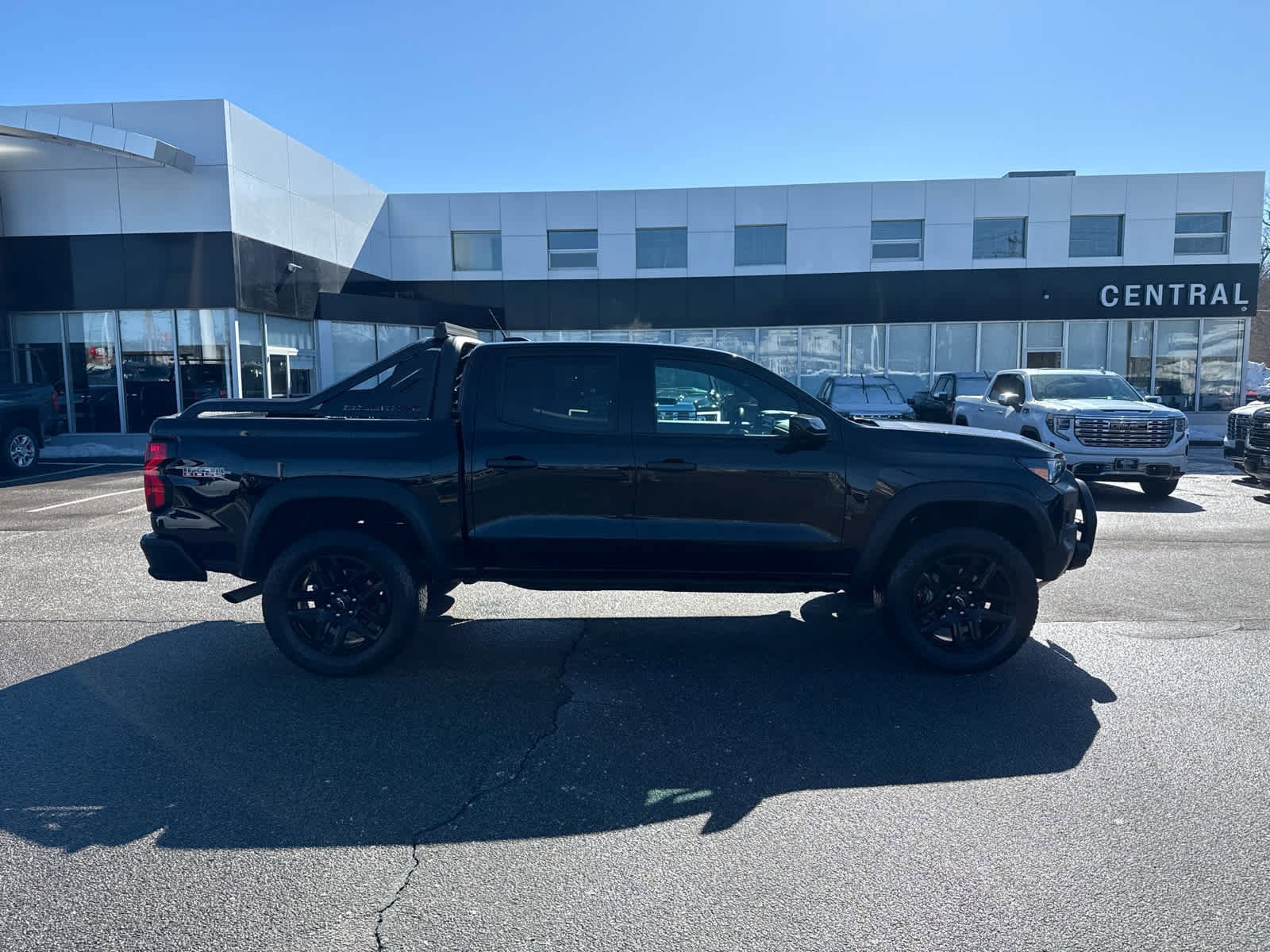 Certified 2025 Chevrolet Colorado Trail Boss w/ Off-Road Front Bumper Package AWD/4WD image 6
