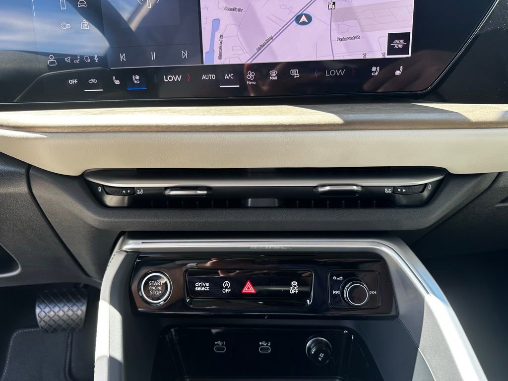 New 2025 Audi Q5 Prestige image 19
