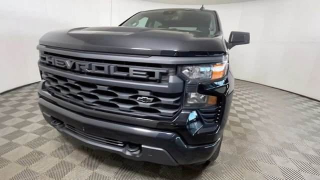 Used 2023 Chevrolet Silverado 1500 Custom w/ Rally Edition AWD/4WD image 13