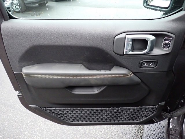 New 2025 Jeep Wrangler Sahara w/ Technology Group image 15