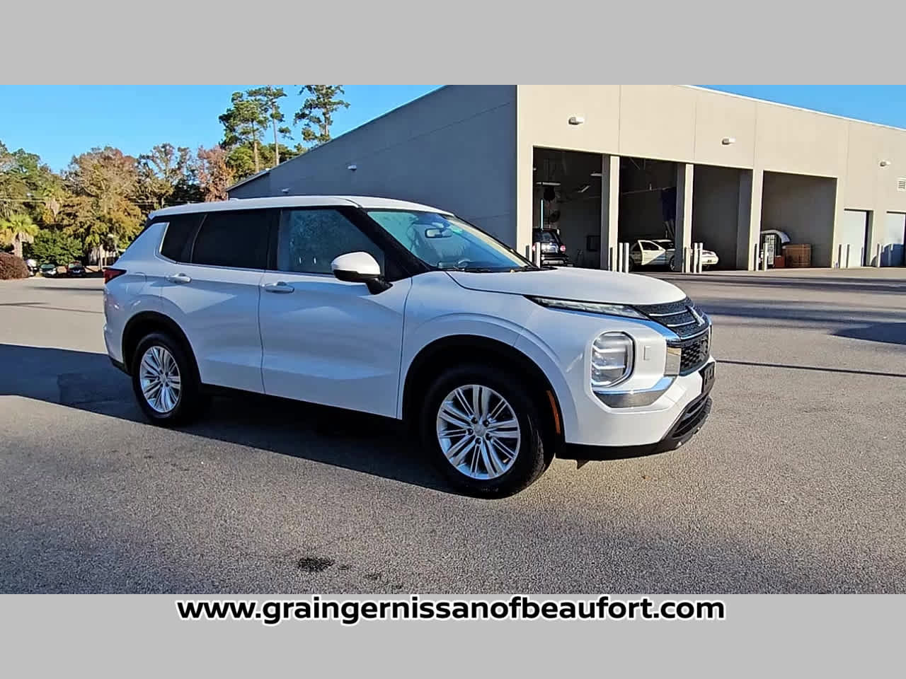 Used 2022 Mitsubishi Outlander ES image 18