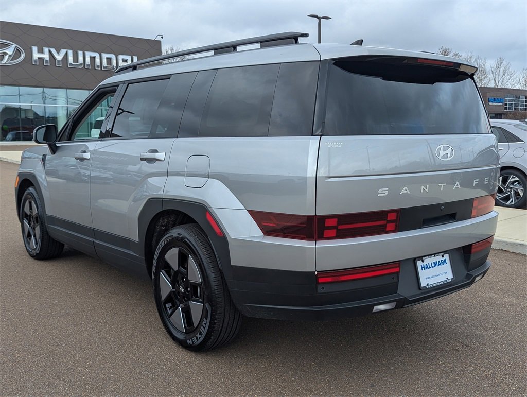 Certified 2025 Hyundai Santa Fe SEL image 3