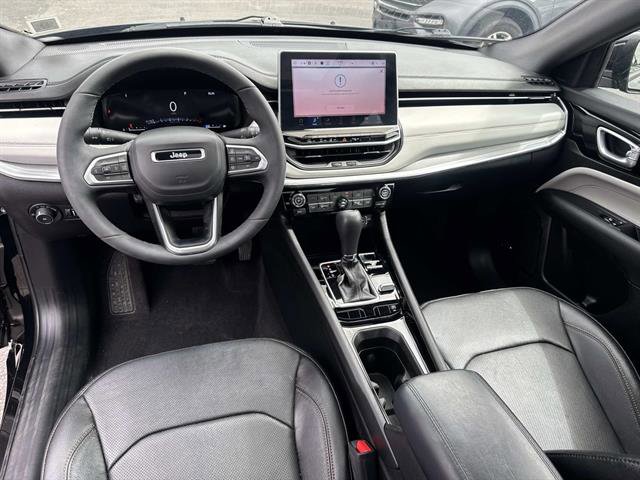 Used 2024 Jeep Compass Limited w/ Elite Group AWD/4WD image 10