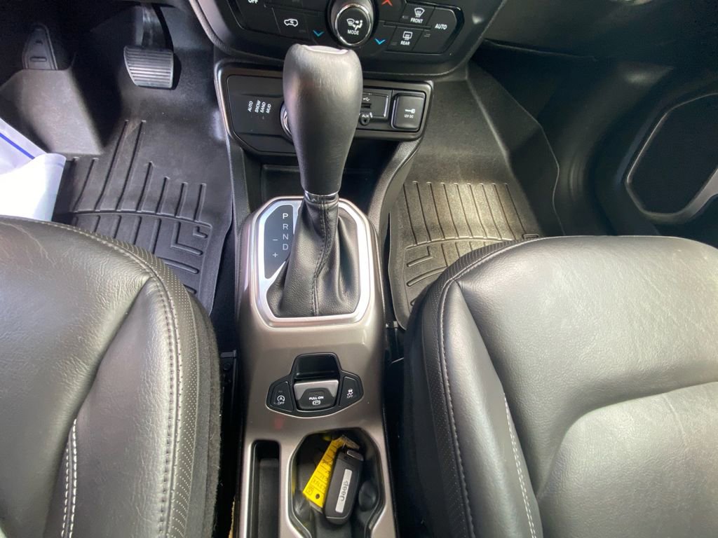Used 2021 Jeep Renegade Limited image 12