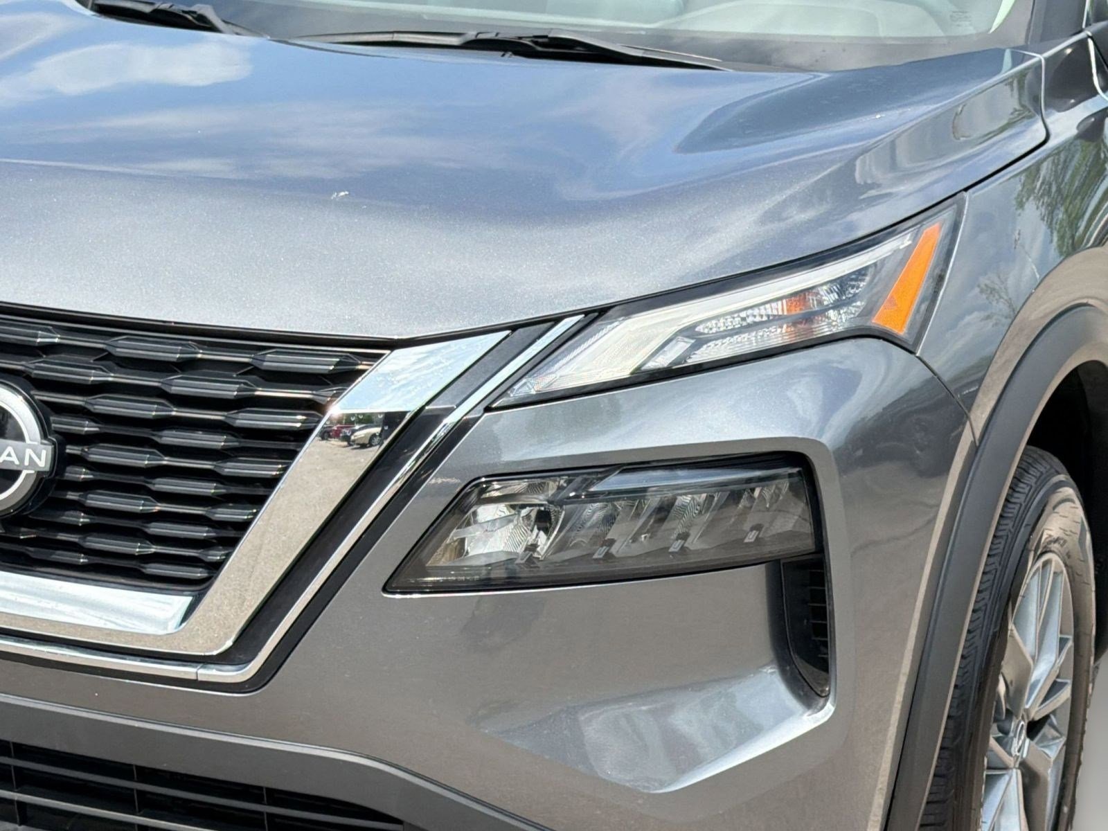 Used 2023 Nissan Rogue S FWD image 11