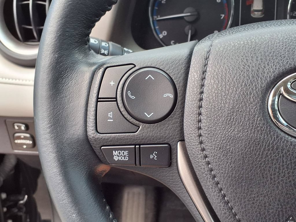 Used 2016 Toyota RAV4 Limited FWD image 31
