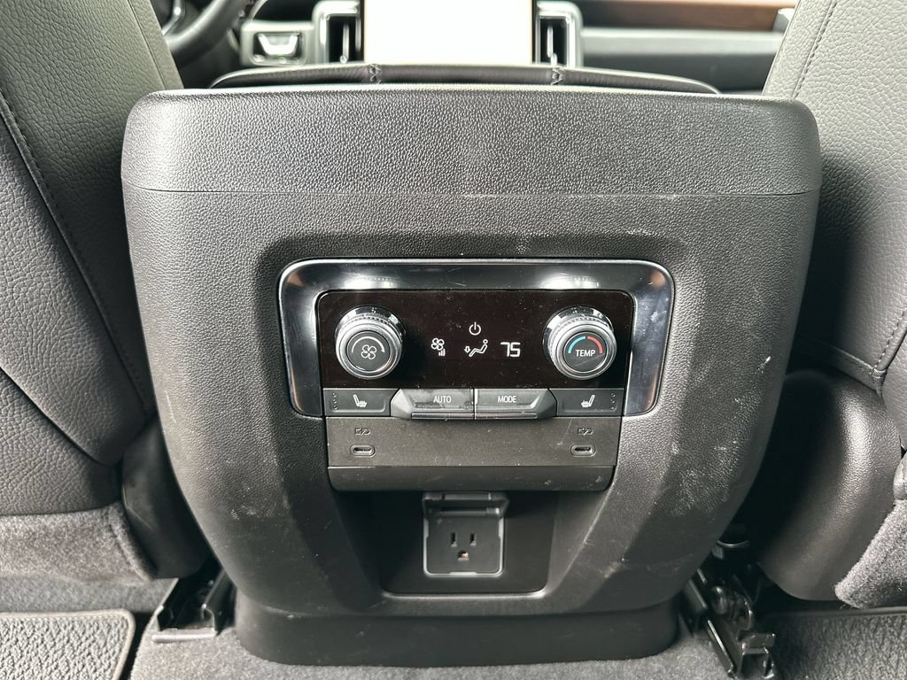 Certified 2025 GMC Yukon XL Denali AWD/4WD image 21
