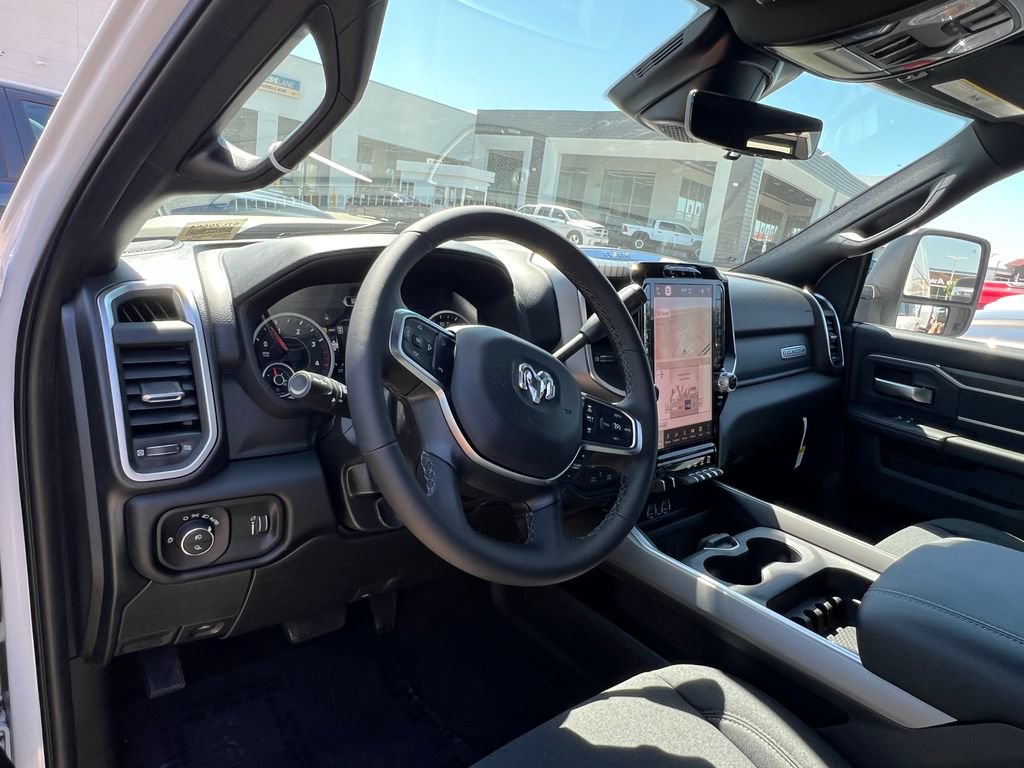 New 2026 RAM 2500 Big Horn AWD/4WD image 13