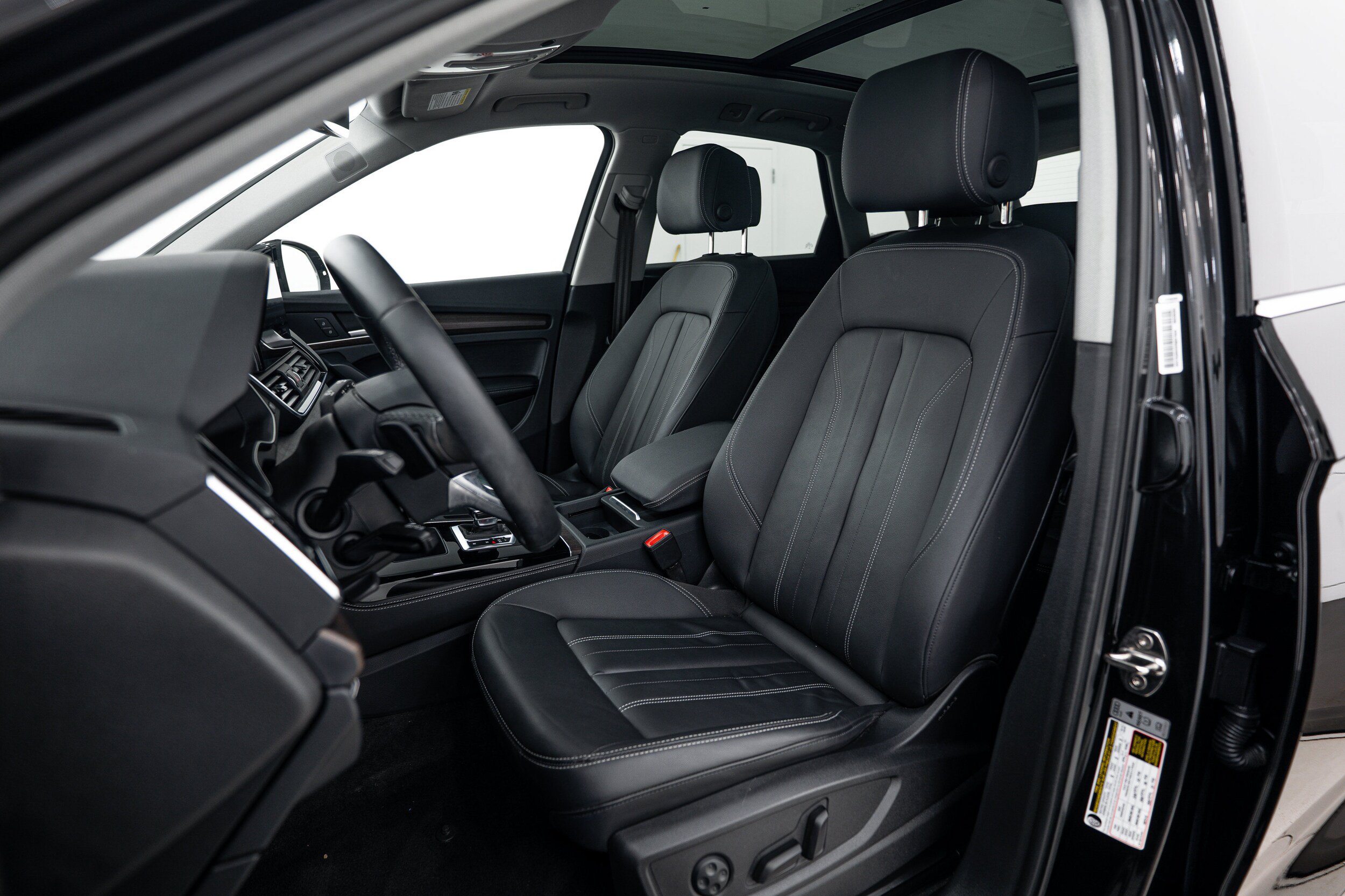 Certified 2022 Audi Q5 2.0T Premium Plus w/ Premium Plus Package AWD/4WD image 16