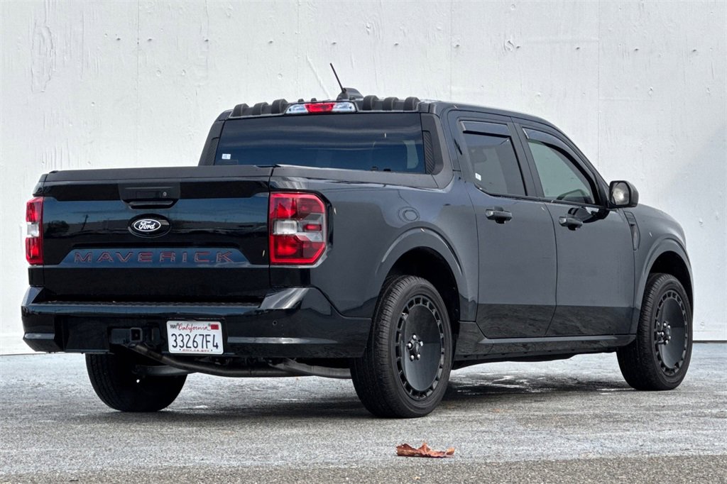 Used 2025 Ford Maverick Lobo image 3