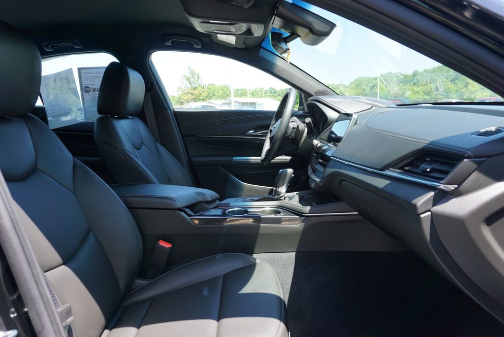 Used 2024 Cadillac CT4 Luxury w/ Cold Weather Package RWD image 43