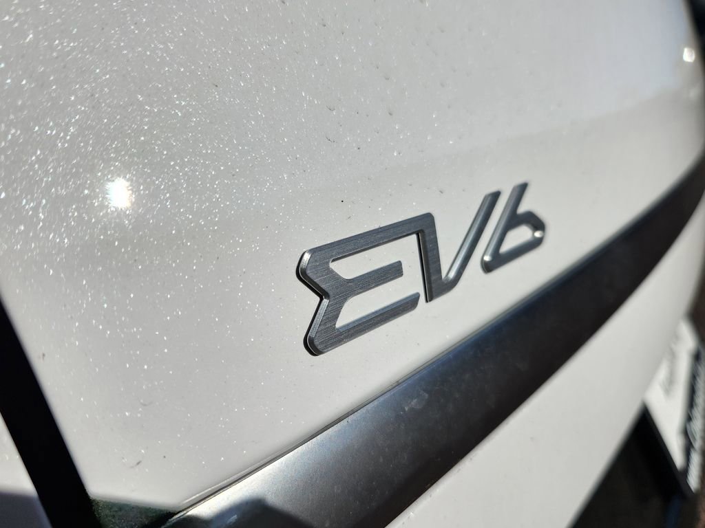 New 2025 Kia EV6 Wind image 12