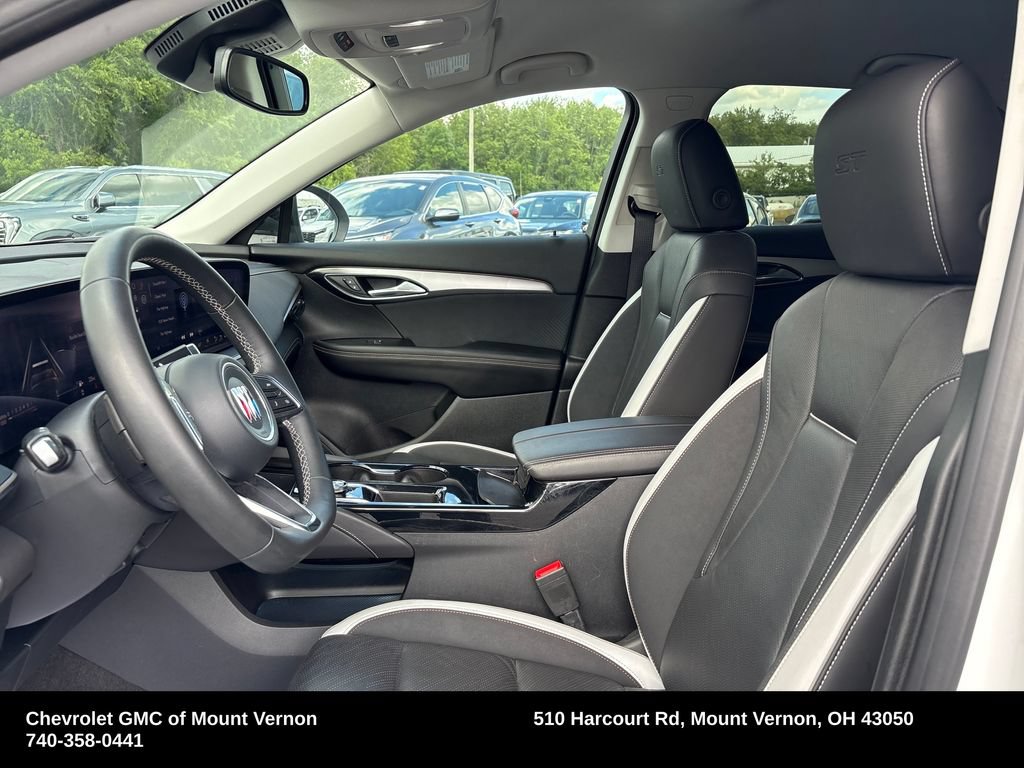 Used 2025 Buick Envision Sport Touring AWD/4WD image 11