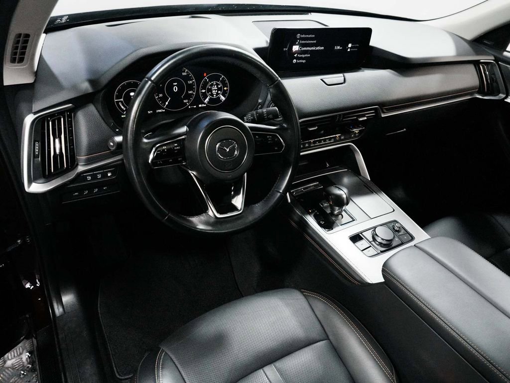 Used 2024 MAZDA CX-90 Plug-In Hybrid w/ Premium Pkg image 16