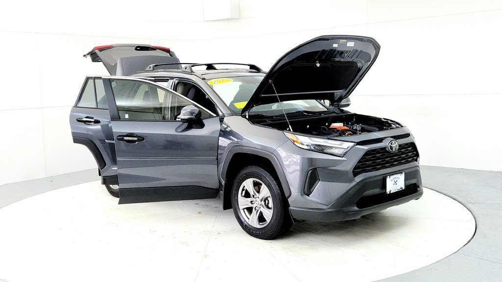 Certified 2025 Toyota RAV4 XLE w/ Convenience Package AWD/4WD image 12