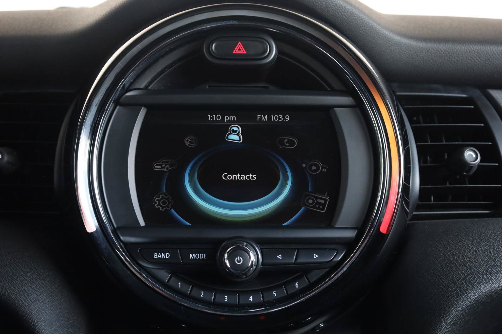 Used 2015 MINI Cooper 4-Door Hardtop FWD image 36
