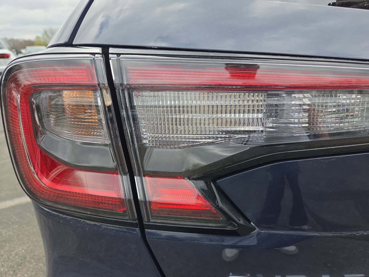 Certified 2025 Subaru Outback Limited AWD/4WD image 27