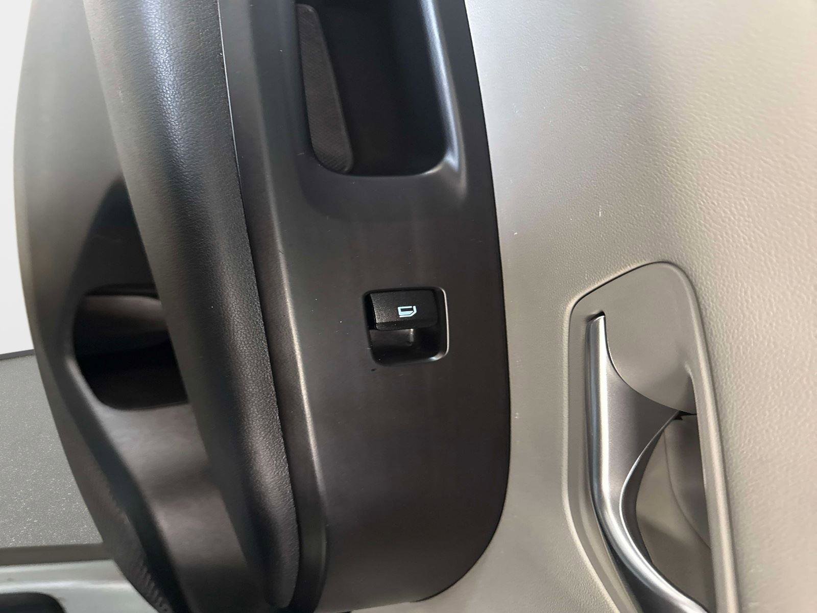 Used 2024 Hyundai Tucson SE image 12