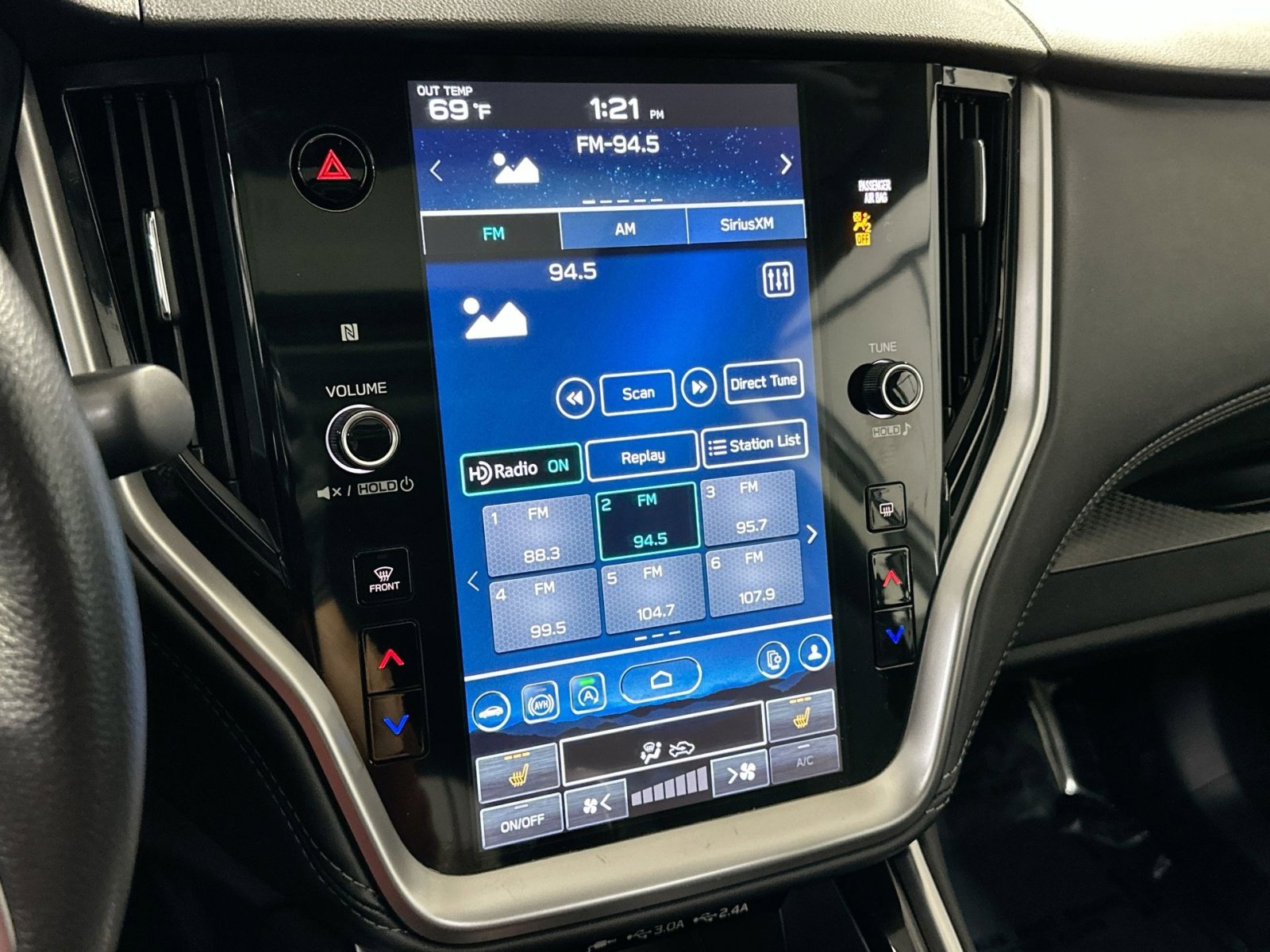 Used 2023 Subaru Outback Premium image 22