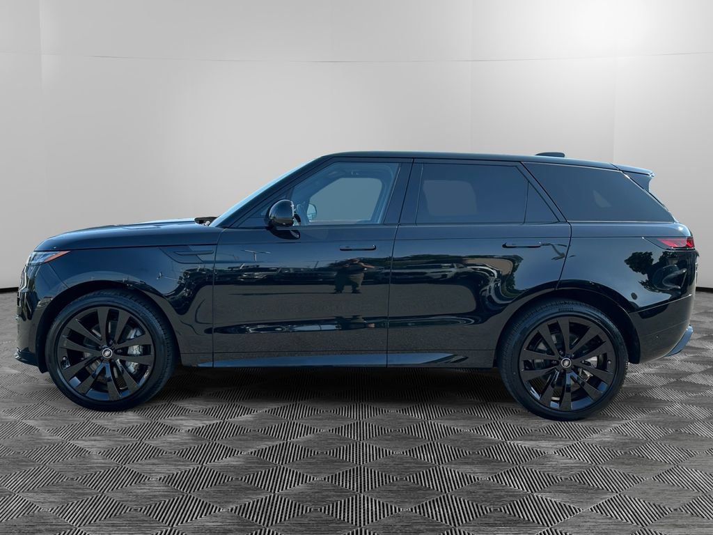 Used 2025 Land Rover Range Rover Sport Dynamic SE AWD/4WD image 2