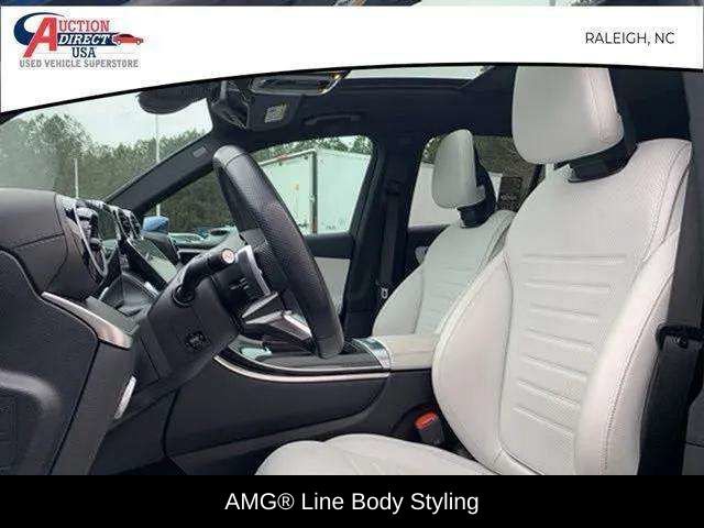 Used 2023 Mercedes-Benz GLC 300 image 12
