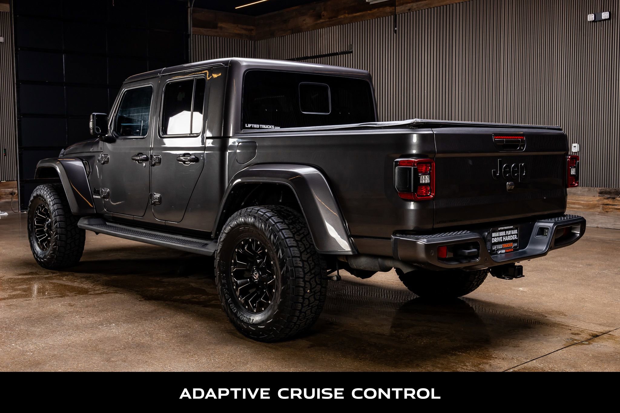 Used 2021 Jeep Gladiator Overland AWD/4WD image 6