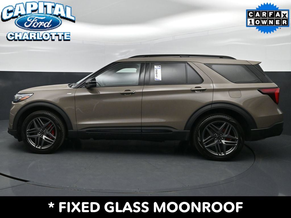 Used 2026 Ford Explorer ST-Line w/ ST-Line Street Pack AWD/4WD image 4