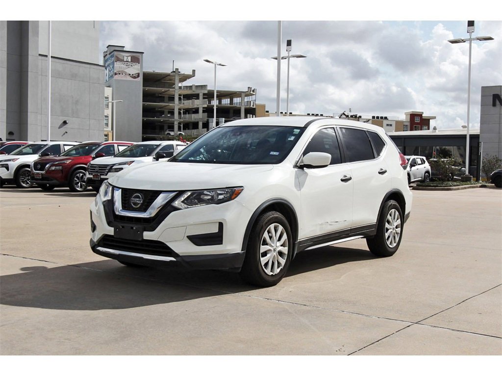 Used 2020 Nissan Rogue S image 2