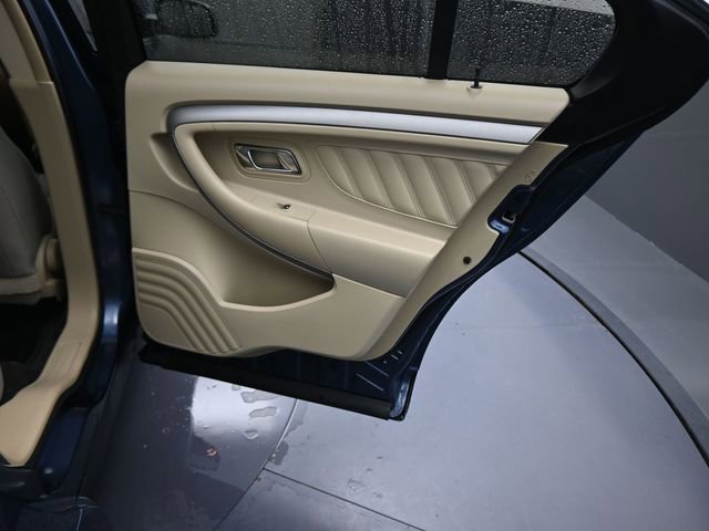 Used 2018 Ford Taurus SEL image 13