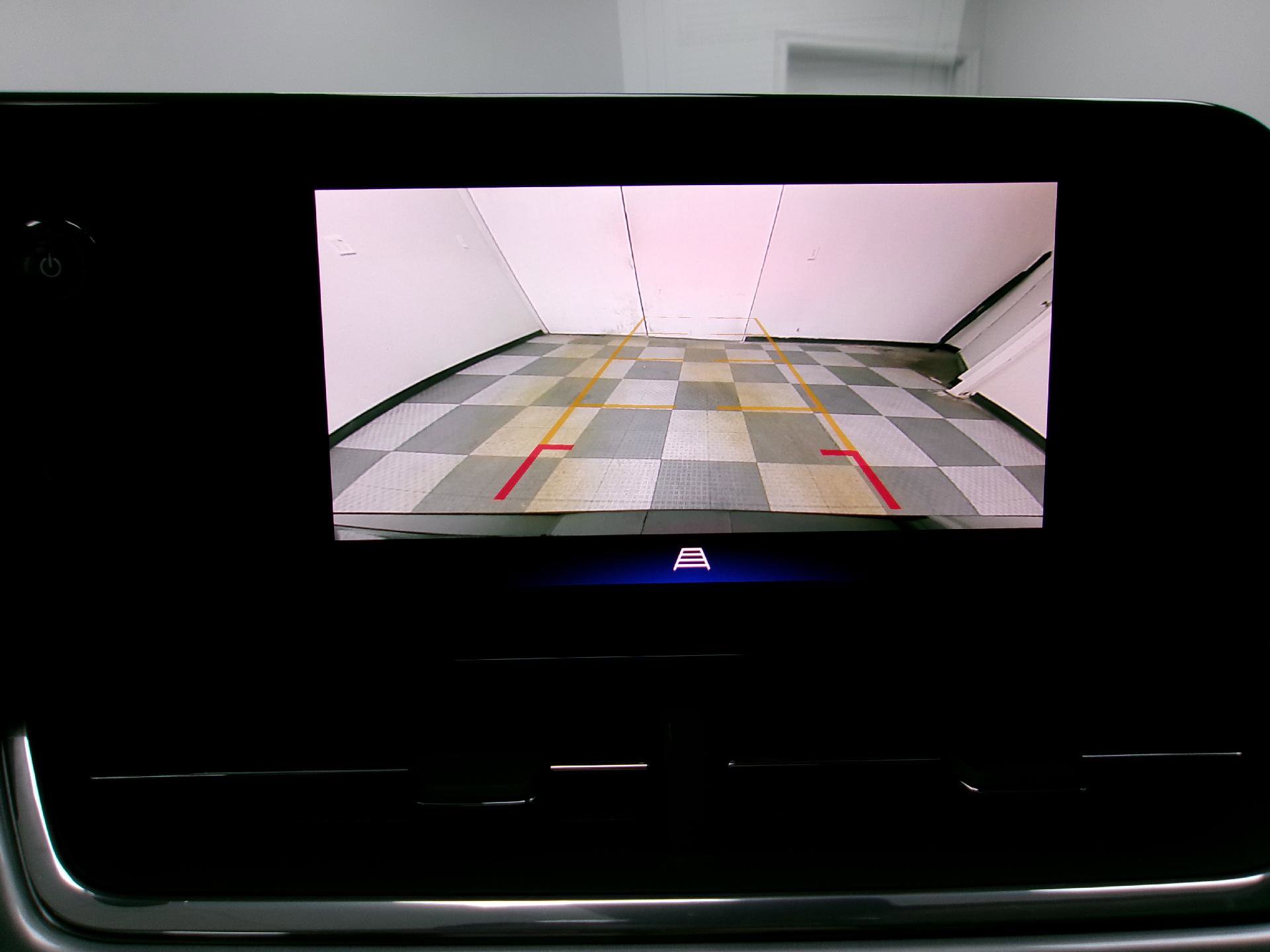 Certified 2024 Chevrolet Trax LT w/ Sunroof Package image 6