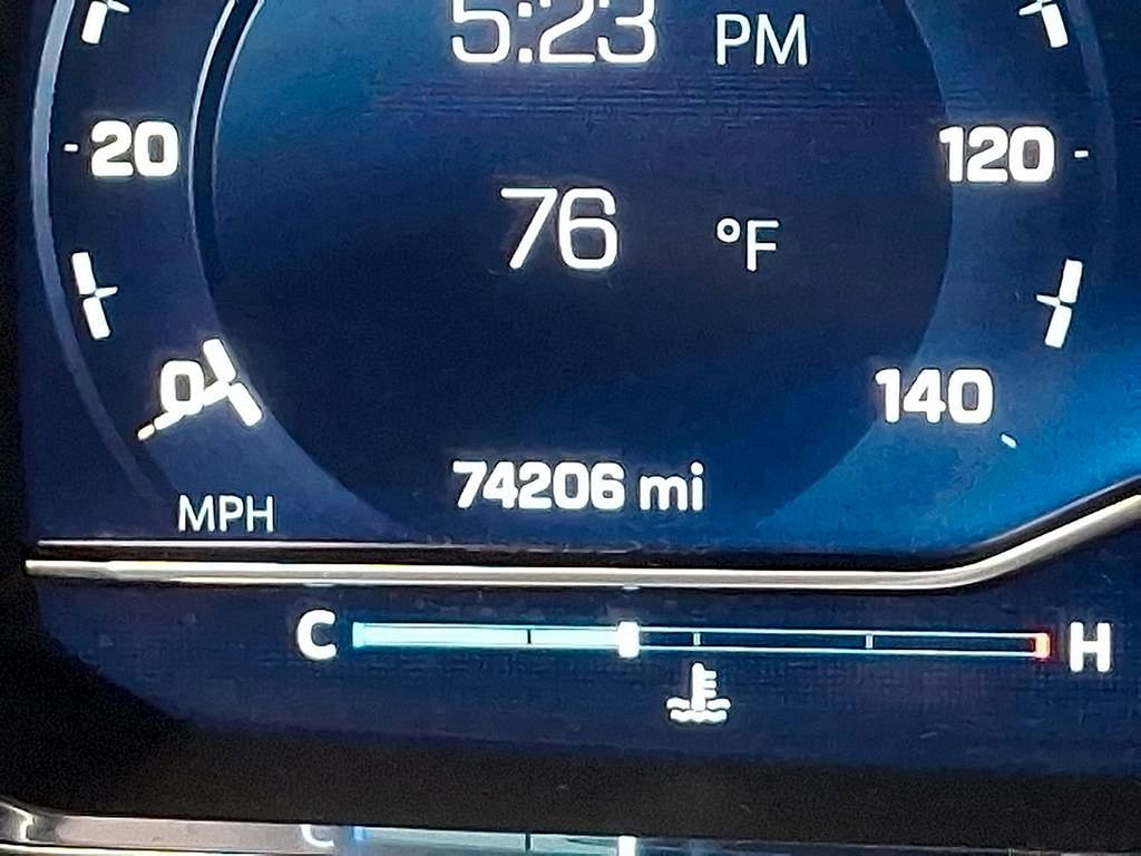 Used 2024 Chevrolet Suburban RST image 20