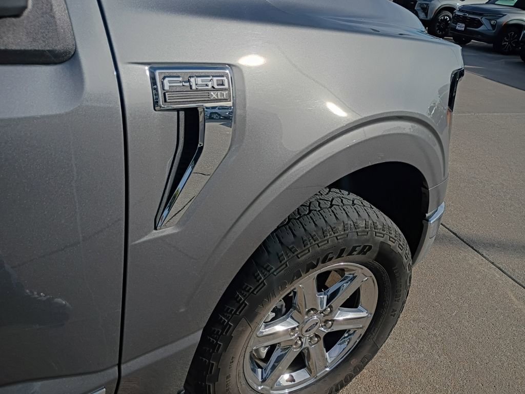 Used 2024 Ford F150 XLT w/ Mobile Office Package image 9