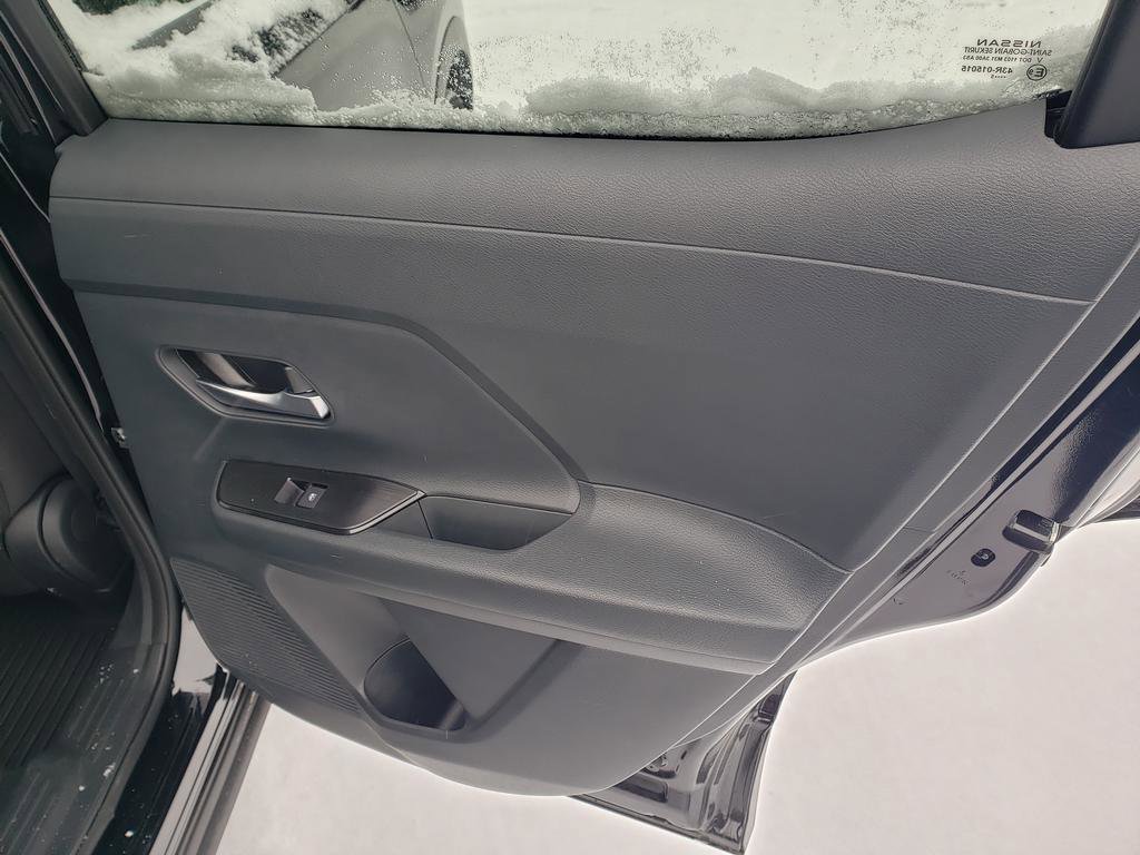 Certified 2025 Nissan Kicks SV w/ SV Premium Package image 23