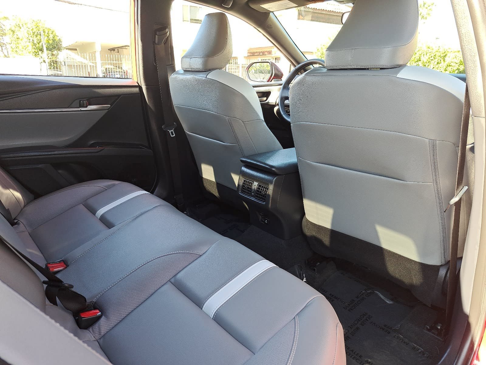 Used 2026 Toyota Camry SE FWD image 11