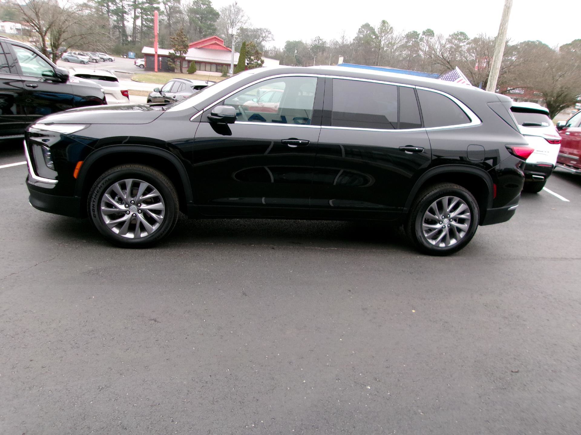 Used 2025 Buick Enclave Preferred image 6