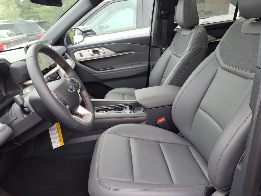 New 2027 Ford Explorer Active w/ Active Comfort Package AWD/4WD image 16