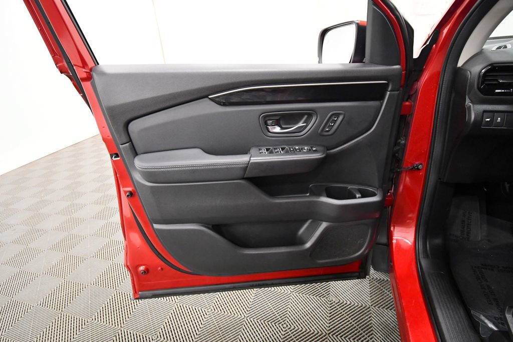 Certified 2023 Honda Pilot EX-L image 13