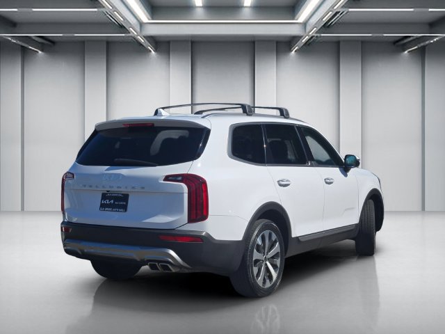 Certified 2022 Kia Telluride S FWD image 4